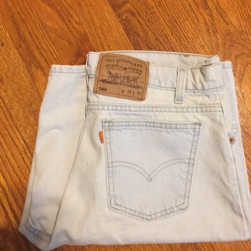 Levi’s shorts, 34 waist